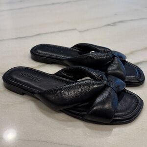 Schutz Sandals in size 7.5 Black Leather